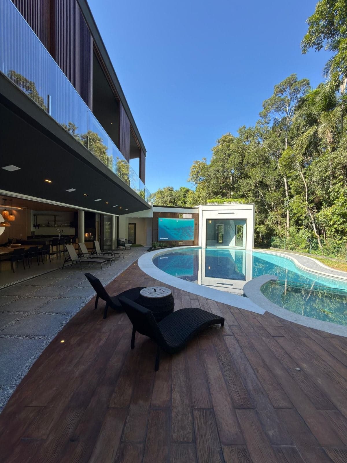 Casa de Luxo à Venda na Riviera de São Lourenço | 5 Suítes, 770 m², Piscina, Spa e Automação Complet